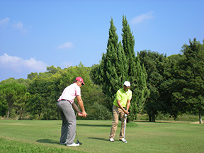 Débuter le golf à Cannes en région Sud